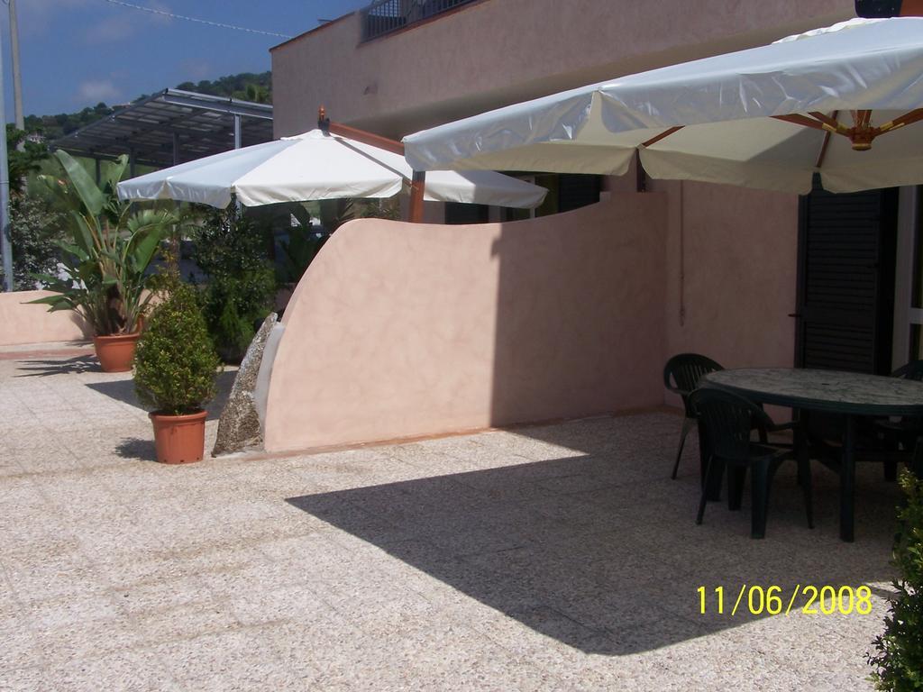 Residence Floritalia - Ricarica Auto Elettriche Santa Domenica  Ruang foto